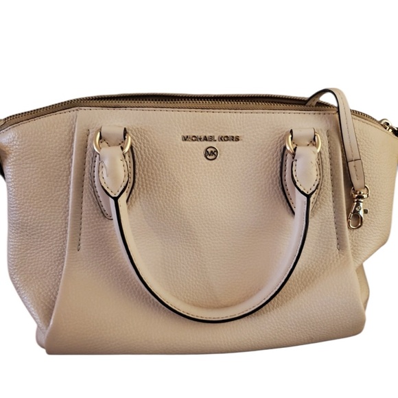 Michael Kors EUC Sienna Medium Pebbled Leather Satchel